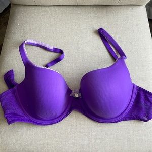 Victoria Secret Body by Victoria underwire bra